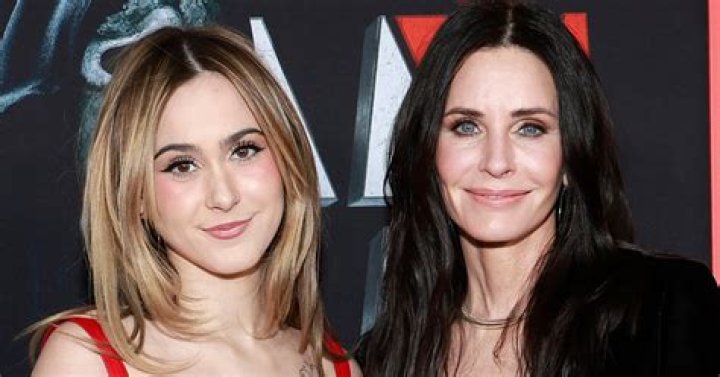 Courteney Cox’s Daughter Coco, 15, Sings ‘Hamilton’s ‘Burn’ Perfectly & Fans Are Shook: ‘OMG’ — Watch
