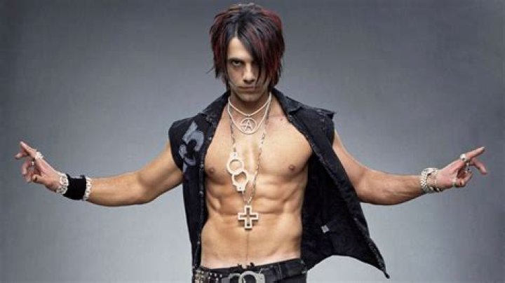 Criss Angel Bio – Hollywood Life