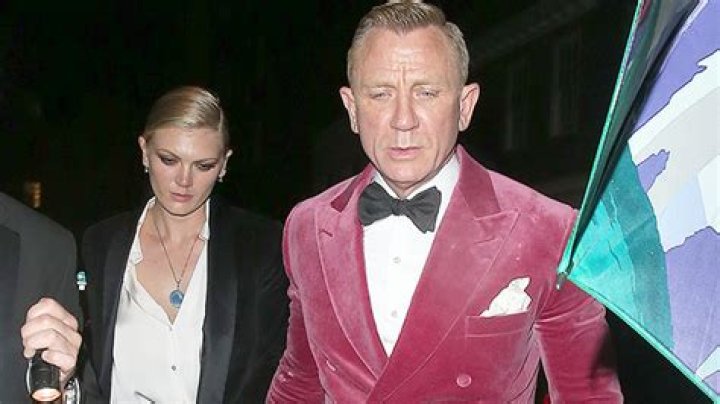 Daniel Craig Brings Daughter Ella To ‘No Time To Die’ Party – Hollywood Life