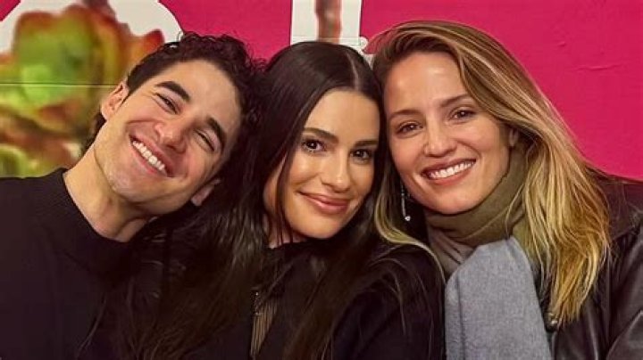 Darren Criss, Dianna Agron & More Of The ‘Glee’ Cast Reunite & Gleeks Are Thrilled – Cute Pic