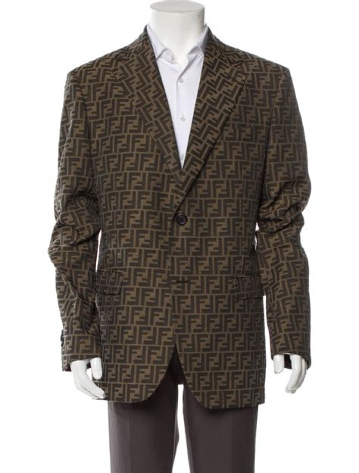 Demi Moore, 58, Glows In Fendi Blazer For Stunning ‘Vogue Italia’ Cover