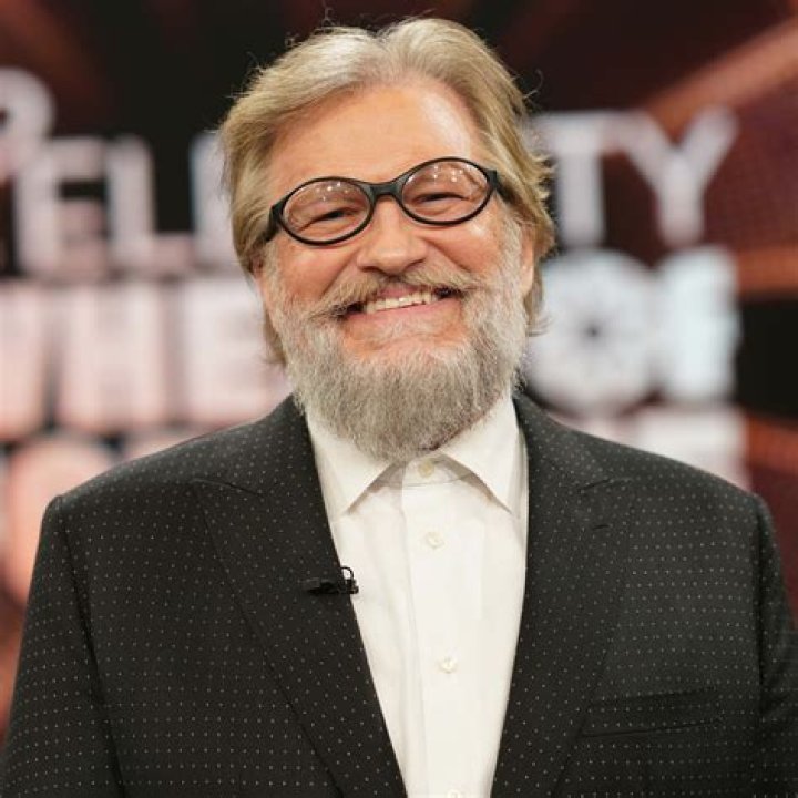 Photos Of The Comedian & ‘The Price Is Right’ Host – Hollywood Life