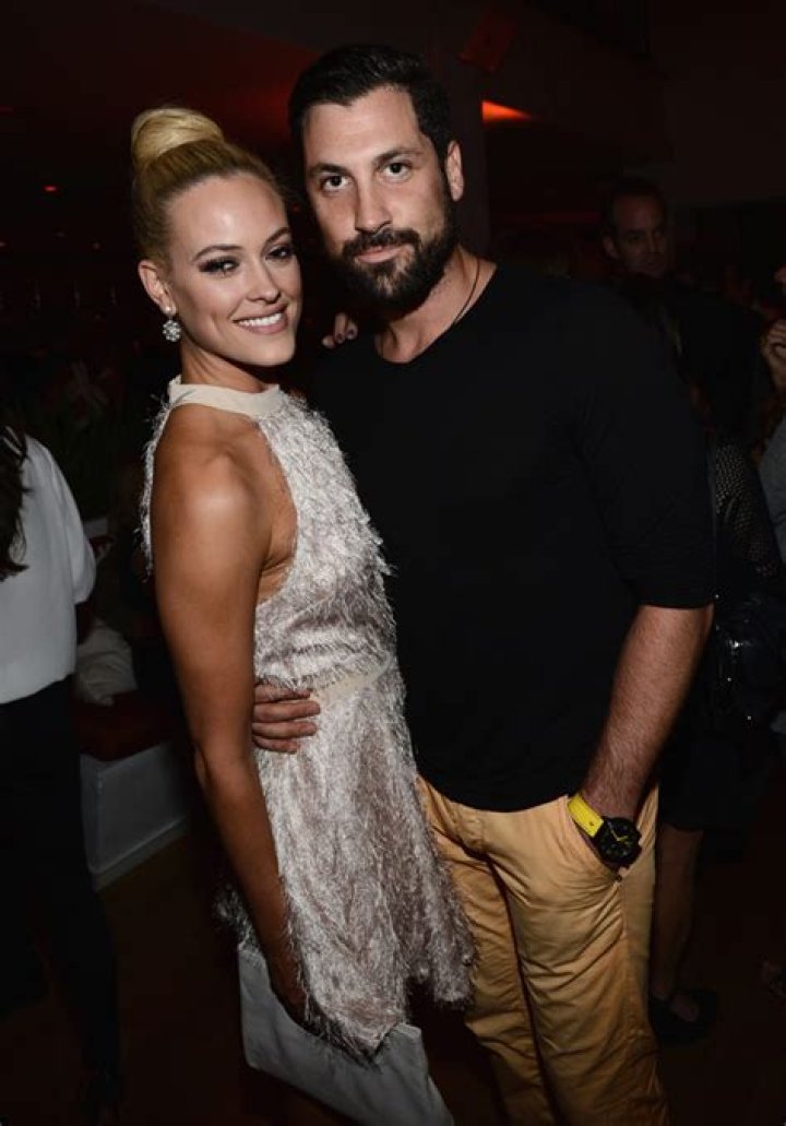 ‘DWTS’: Peta Murgatroyd Desperate To Win Back Maksim Chmerkovskiy