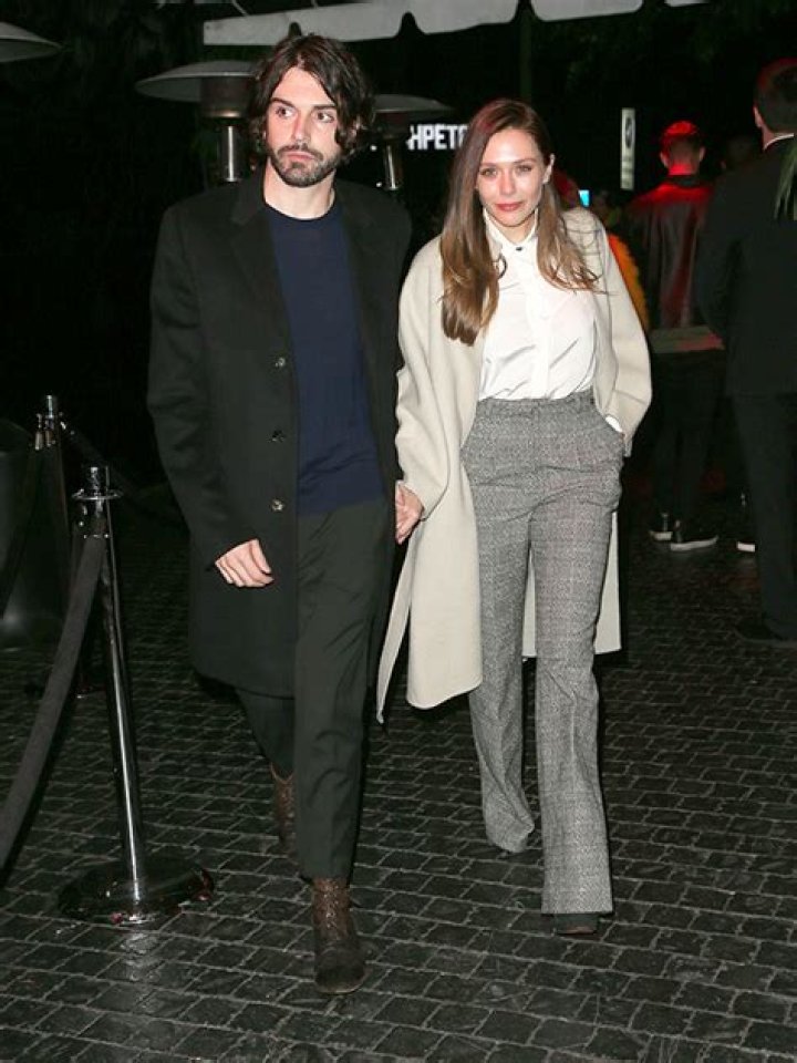 She Wed Robbie Arnett In Secret – Hollywood Life