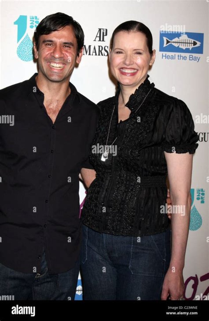 What To Know About Her 3 Marriages & More – Hollywood Life