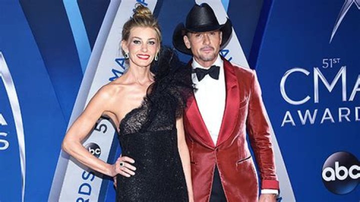 Gracie McGraw Wows Fans By Bursting Into Song In A Tankini On Family Vacay: ‘Hitting Notes I Think Honey’