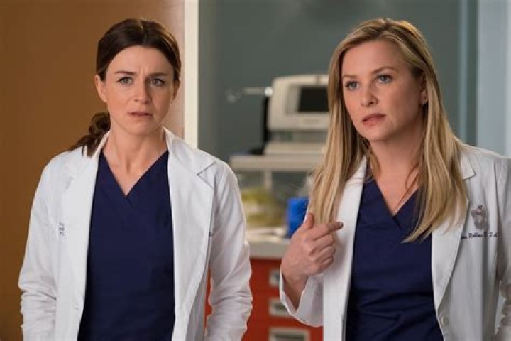 Did April Die? Season 14 Episode 23 Recap – Hollywood Life