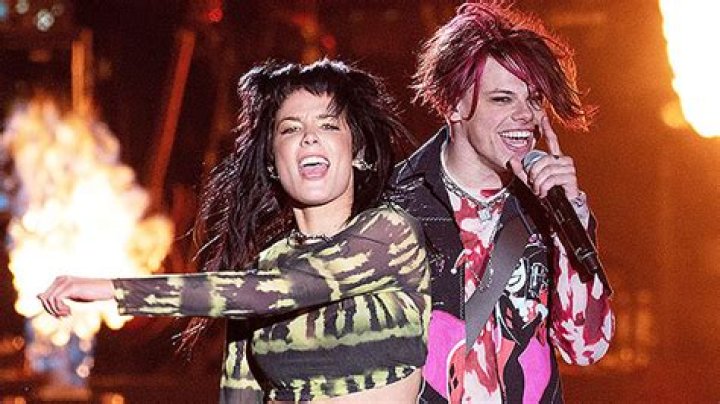 Halsey’s Rumored Ex, Yungblud, Trolls Her In Leopard Print Outfit – Hollywood Life