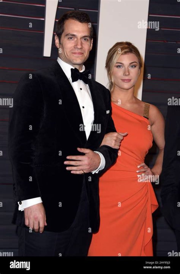 Superman Splits With Younger Girlfriend – Hollywood Life