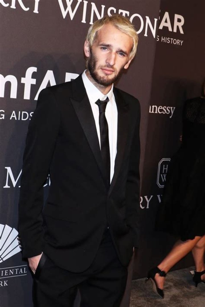 Hopper Penn — PICS