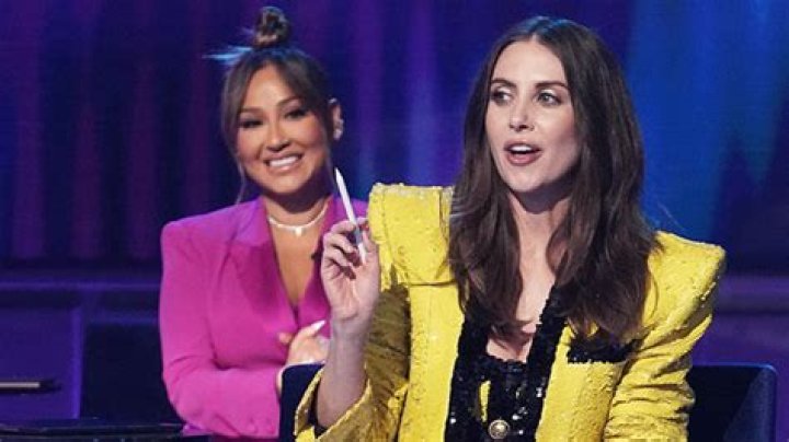 Alison Brie & Cheryl Hines Argue – Hollywood Life