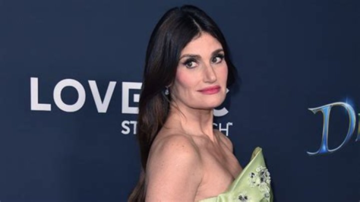 Idina Menzel Talks IVF Struggles In Late 40s – Hollywood Life