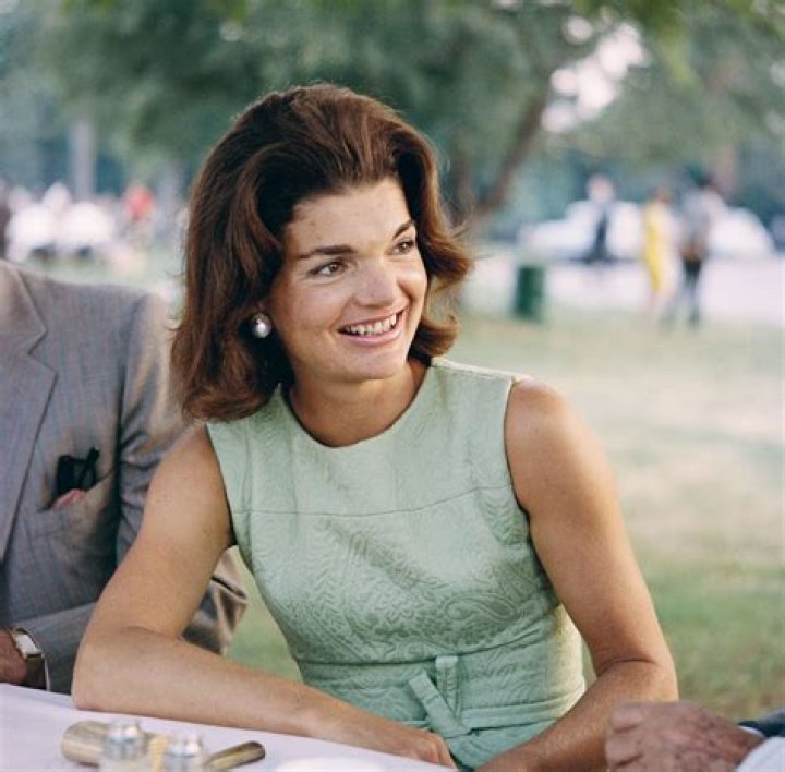 Jacqueline Kennedy Onassis: Photos – Hollywood Life