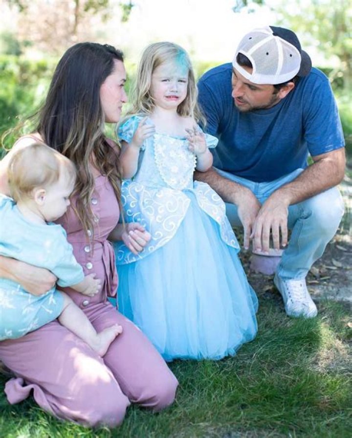 She Welcomes 3rd Child With Tanner Tolbert – Hollywood Life