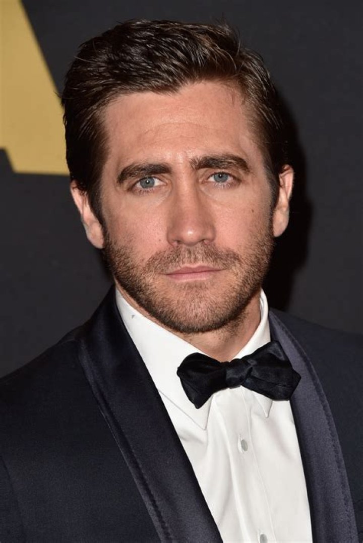 Jake Gyllenhaal – Hollywood Life