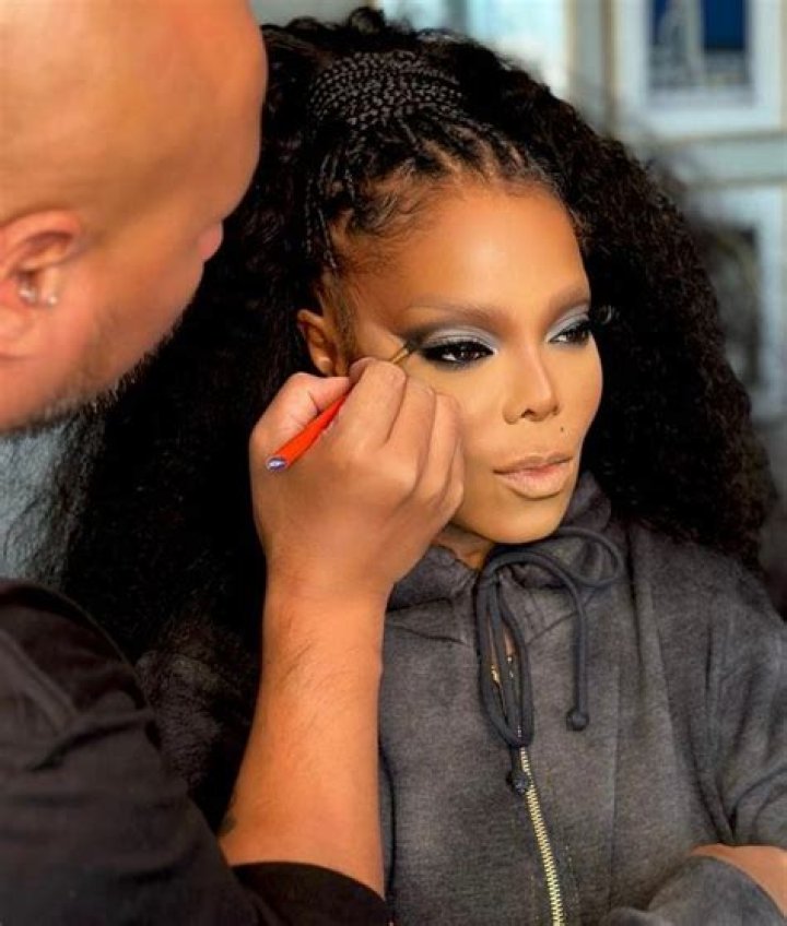 Janet Jackson Goes From Makeup-Free To Glam In New TikTok Video – Hollywood Life