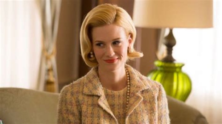 January Jones Claps Back At Bikini Photo Critics With Sexy ‘Mad Men’ Throwback: ‘Now I See What Happened’