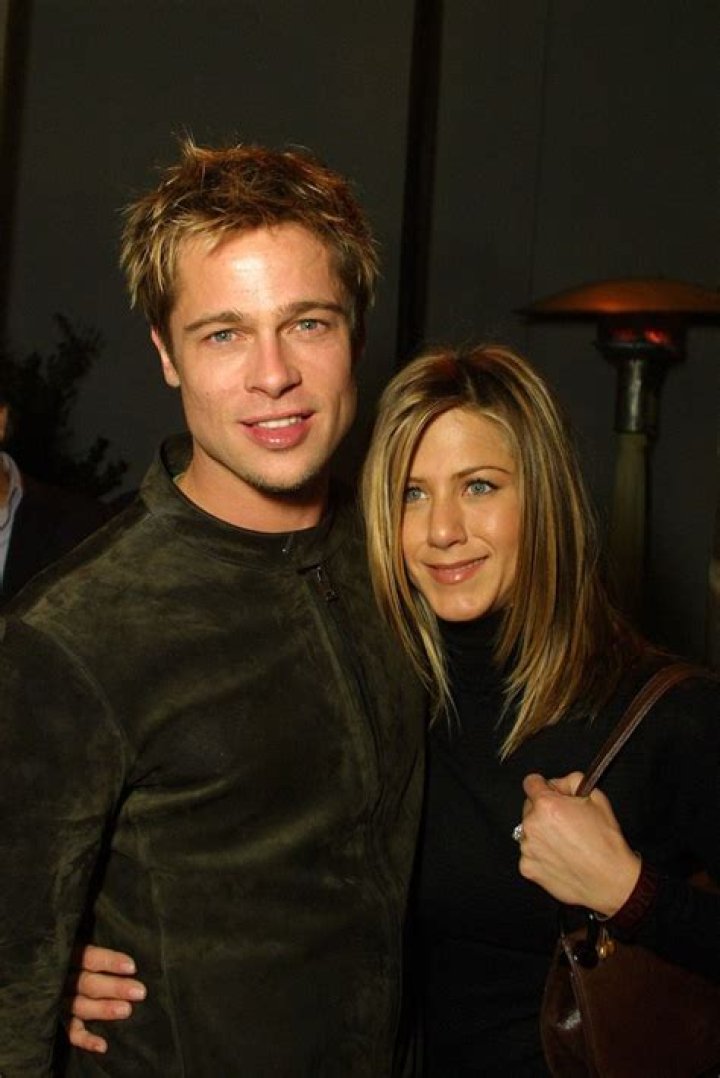 Jennifer Aniston & Brad Pitt’s Cutest Couple Moments Pics — Photos – Hollywood Life