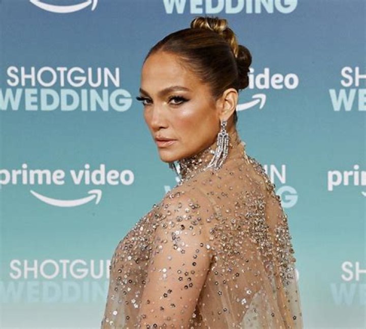 Jennifer Lopez Nearly Fell Off A Cliff Filming ‘Shotgun Wedding’ – Hollywood Life