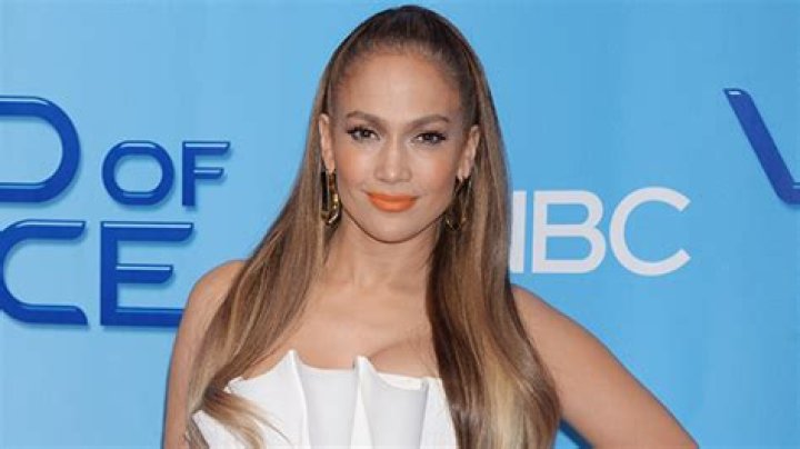 Jennifer Lopez’s Red White & Blue Mini Dress On Memorial Day: Photos – Hollywood Life