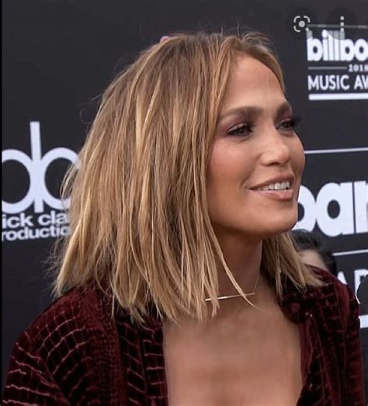 Jennifer Lopez’s Short Hair Makeover: Pics – Hollywood Life