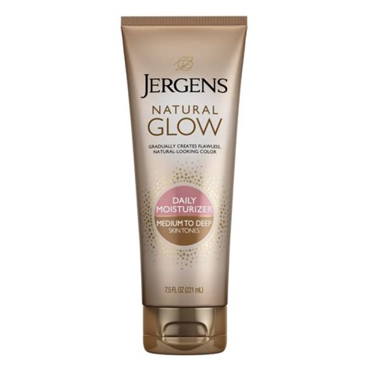 Jergens Natural Glow Self Tanning Lotion — Nina Dobrev & More Celebs Love It – Hollywood Life