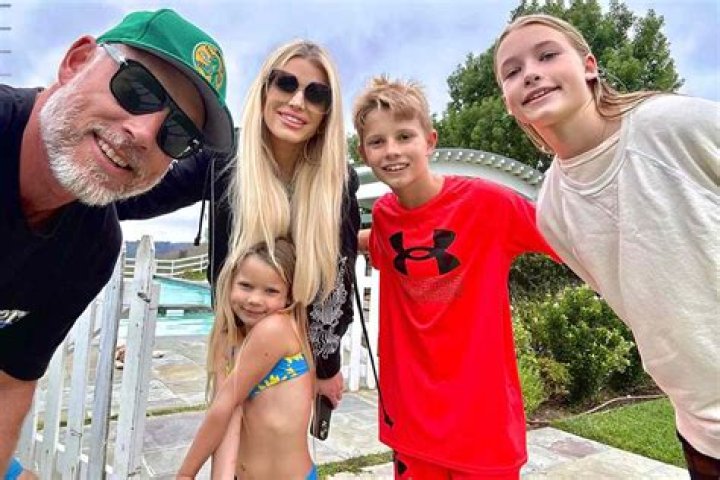 Jessica Simpson’s Precious Daughter Birdie, 1, Looks Like Her Mini-Me In Sunhat & Tiny Swimsuit: See Pic