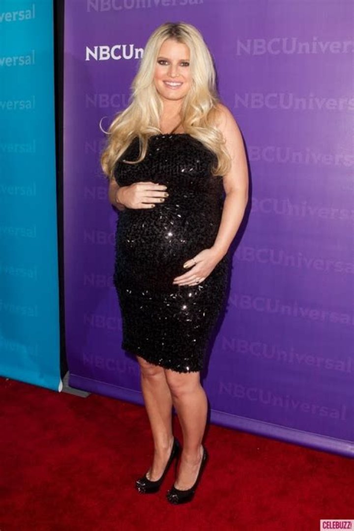 Jessica Simpson: I’ve Gained Half The Weight I Did In My First Pregnancy