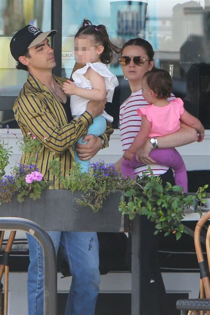 Joe Jonas Carries Daughter Willa During Daddy-Daughter Day Out Amid Divorce Drama With Sophie Turner