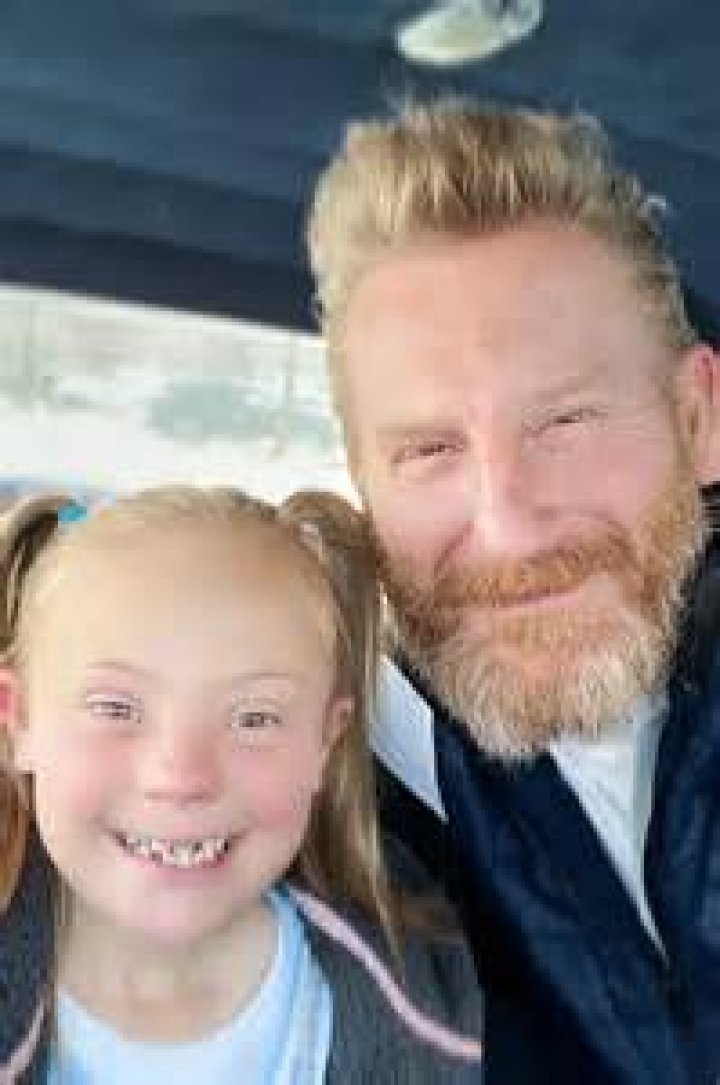 Indiana Says ‘Mama’ On Video – Hollywood Life