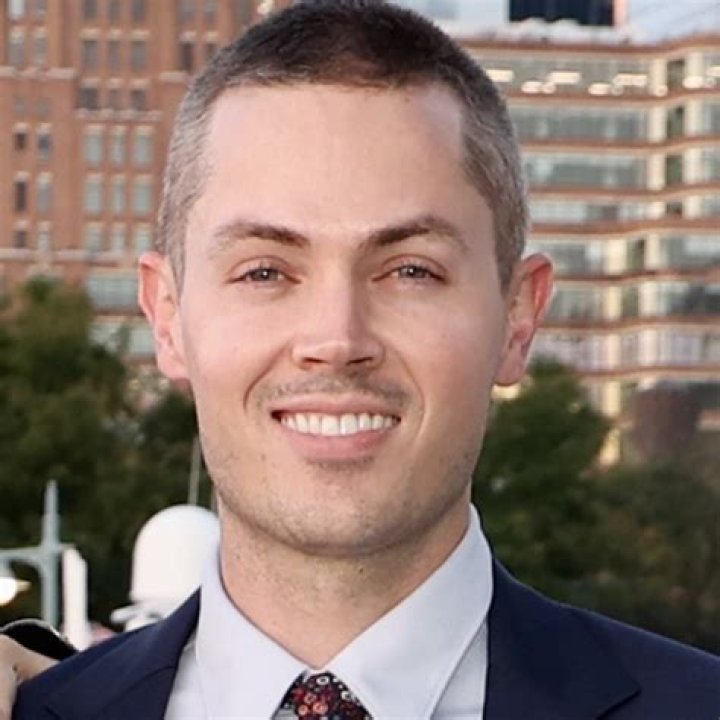 Josh Peck Reacts To Fellow ‘Drake & Josh’ Alum Drake Bell’s Legal Woes – Hollywood Life