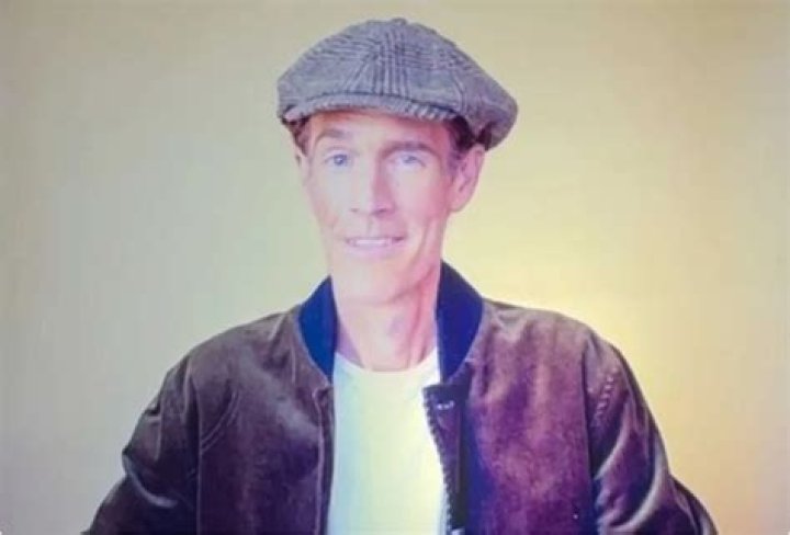 Joshua Jackson Talks Viral ‘Dawson’s Creek’ Scene & Gives Explanation – Hollywood Life