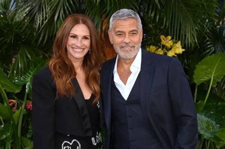 Julia Roberts Films New Film With George Clooney In Australia: Photos – Hollywood Life