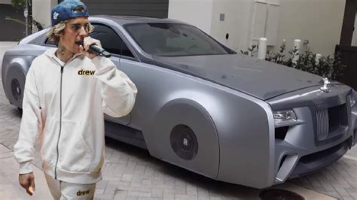 Justin Bieber Cries When He Sees His Futuristic Custom Rolls Royce – Hollywood Life