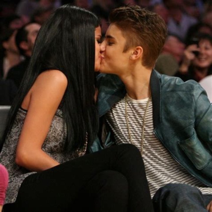 Justin Bieber: Hooking Up With Korean Pop Singers While On Tour?