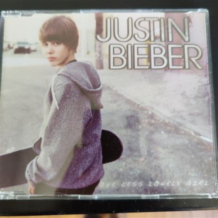 Justin Bieber ‘One Less Lonely Girl’ on ‘Purpose’ Tour? – Why It’s Not Happening – Hollywood Life