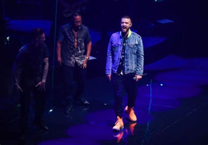 Justin Timberlake Goes Viral With ‘Beat Ya Feet’ Dance: Video – Hollywood Life