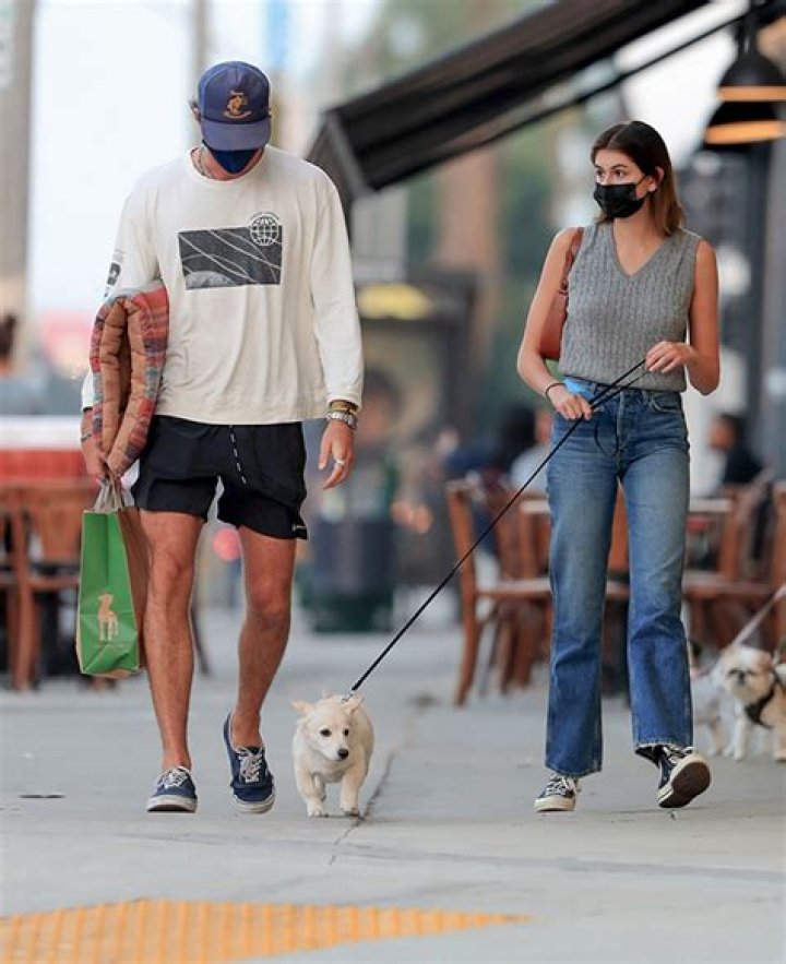Kaia Gerber & Jacob Elordi Kiss While Walking Her Dog In 1st PDA Pics