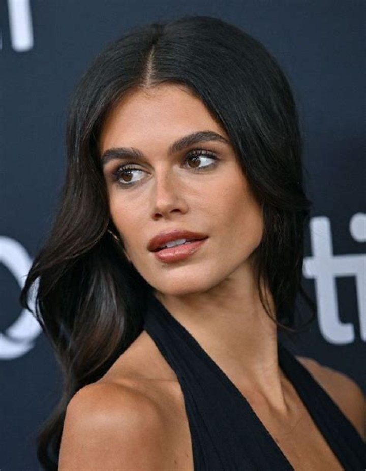 Kaia Gerber Celebrity Profile | Model – Hollywood Life