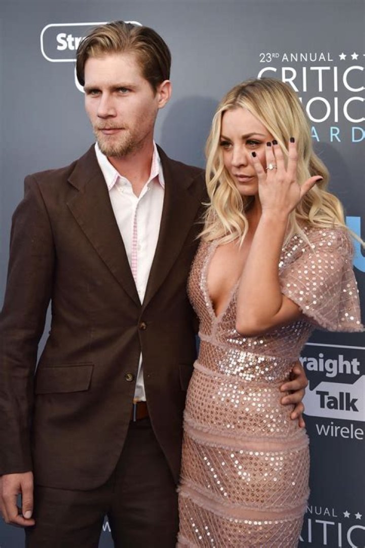 Kaley Cuoco & Karl Cook Finally Move In Together After 2 Years Of Marriage & Share Cute Selfie