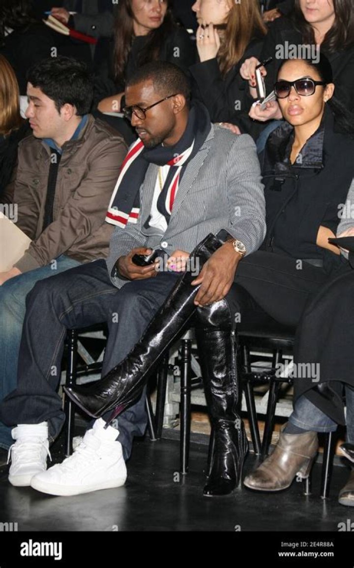 Kanye West Ex Fiancee At Concert Wearing Yeezys — Sending Him A Message? – Hollywood Life