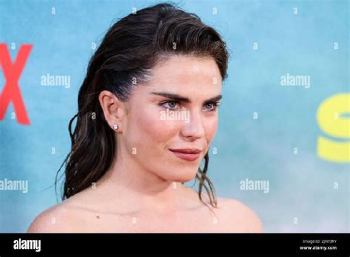 Karla Souza — PICS