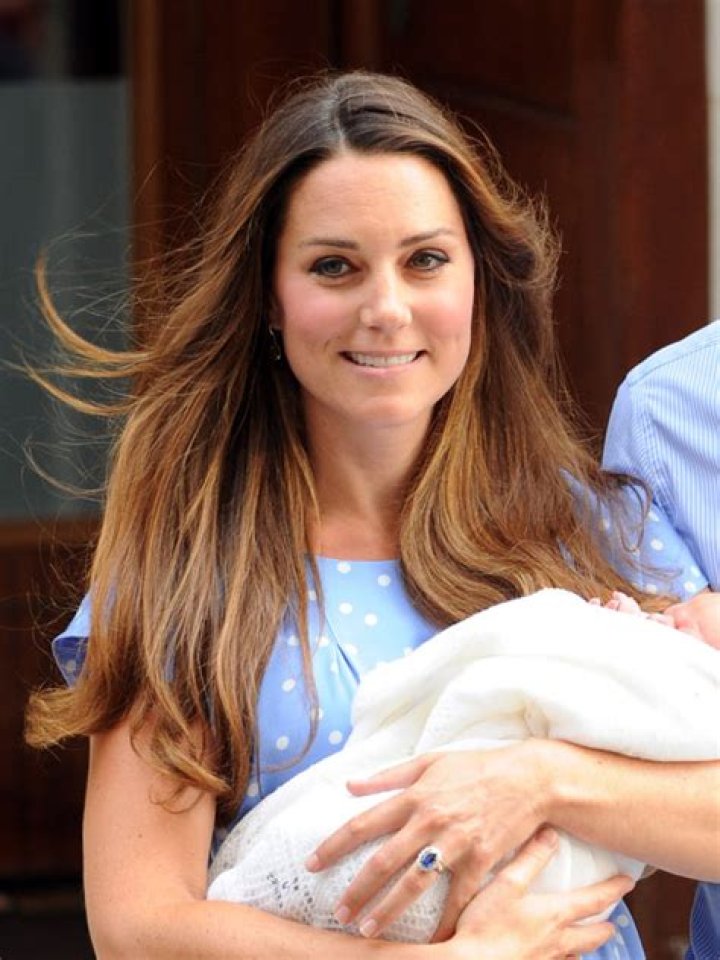 Bee Venom Is Her Royal Secret — New Mom’s Fave Beauty Products – Hollywood Life