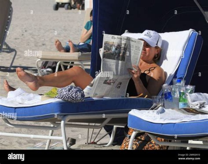 Photos Of The Beloved Journalist – Hollywood Life