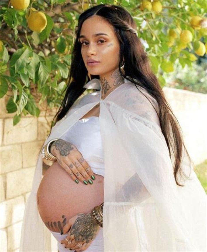 Kehlani’s Hottest Pics Amid Pregnancy News — See Photos – Hollywood Life