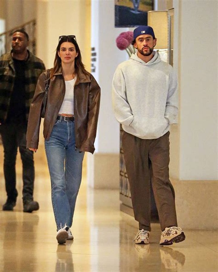 Kendall Jenner & Bad Bunny Enjoy Lunch Date In Beverly Hills – Hollywood Life
