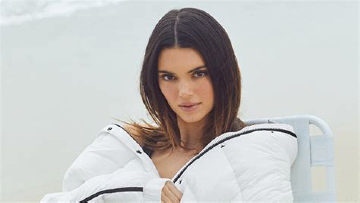 Kendall Jenner’s Curtain Bangs Hair Makeover – Before & After Photos – Hollywood Life