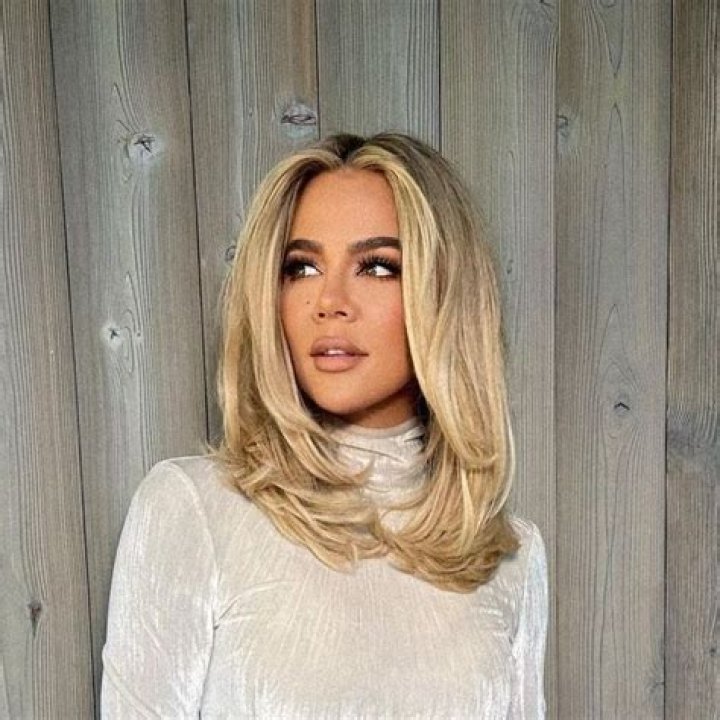 Khloe Kardashian Shows Off Blonde Hair After Makeover In New Photos – Hollywood Life