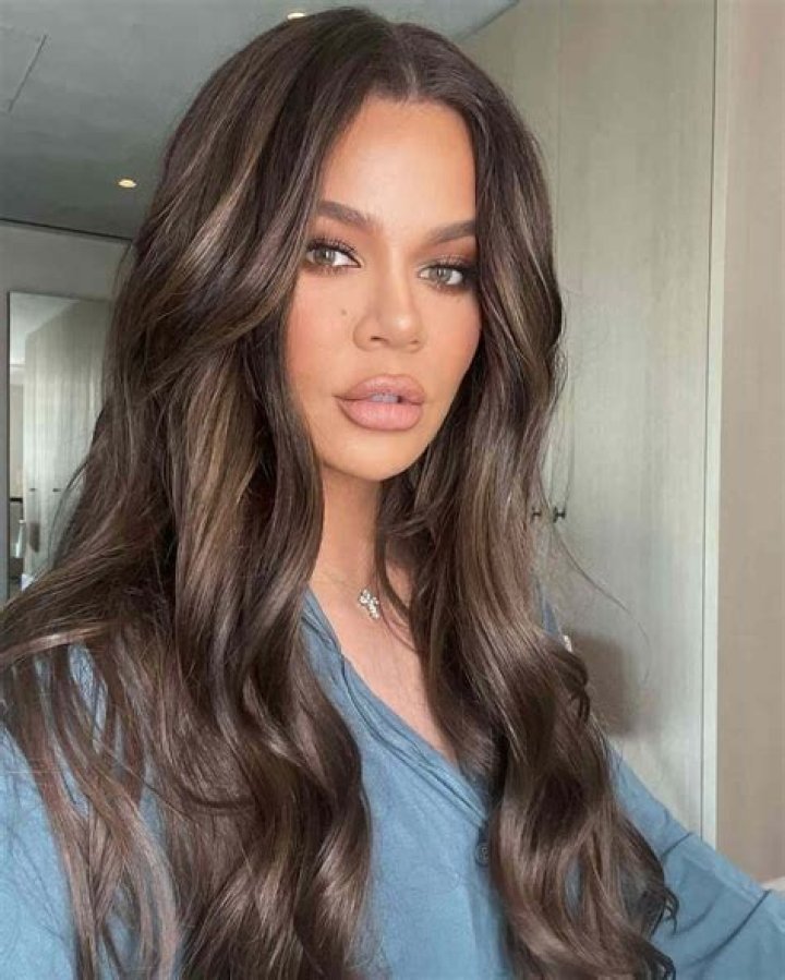 Khloe Kardashian Rocks New Long Hair Extensions In Video – Hollywood Life