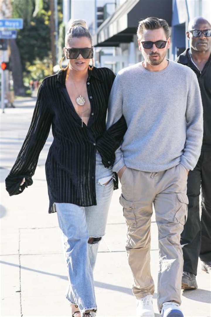 Khloe Kardashian’s Unbuttoned Shirt For Lunch With Scott Disick — Pics – Hollywood Life